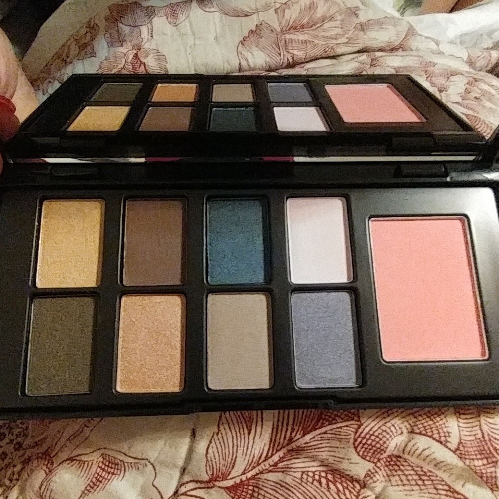 🎈 2 for $30💄Elizabeth Arden Makeup Pallet